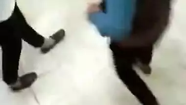 Desi lover caught on tilet