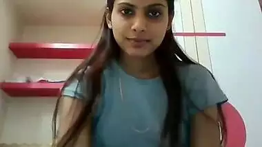 Desi Girl Live Show With Big Dildo And Tits