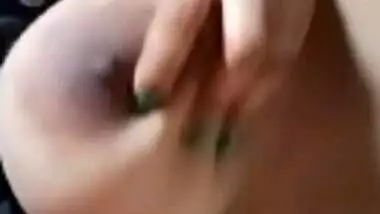 Bangladeshi girl showing big boobs live