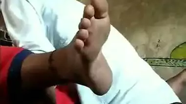 Viral xxx video of a pervert fucking his desi cousin