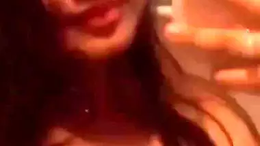 Beauty showing big boobs video as status message