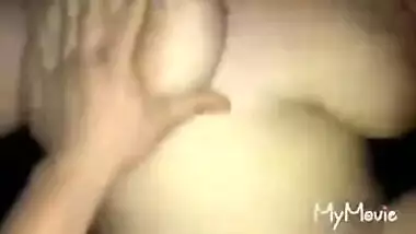 گاییدن واقعی یواشکی مادر زن تپلم نصف شب که همه خوابن، از دخترش بهتر کوس میده عاشقشم اکرم کصو جونم 