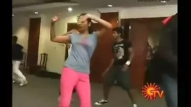 South Indian Actress Vijayalakshmi Dance Practice video