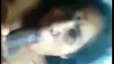 Aged Bangla maid eating cum MMS sex movie