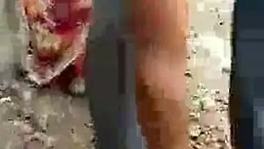 Sexy Kannada Aunty Caught Having Sex Outside