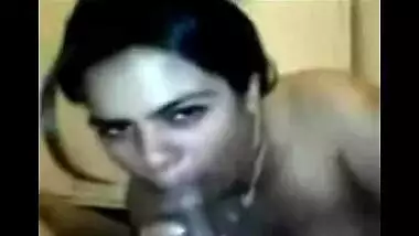 Large boobs desi Indian cheating bhabhi blowjob movie
