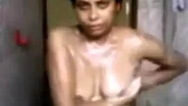 Priya Bhabhi Hot Bath 2 Videos Part 1