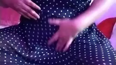 Hot Sexy Girl Show Here Body With Cloth