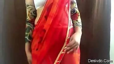 Big boobs desi punjabi teacher showing boobs