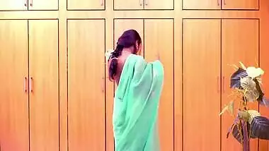Indian actress Swathi Naidu looks very sexy wearing a turquoise dress