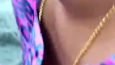 Desi aunty bra visible in beach side