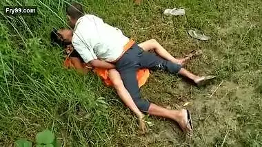 Desi Bihari Randi OutDoor Fucked