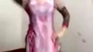 Muslim girl dancing non nude