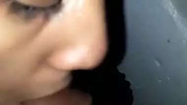 Cute Desi Girl Blowjob