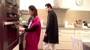 Kam Wali Bai Ne Dekhi Makan Malik Or Malkin Ki Chudai - Jade Preesleyy