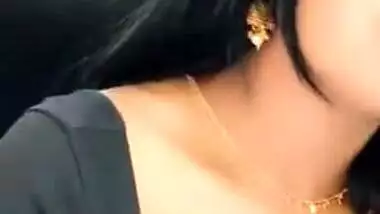 Showing big boobs hot beautiful girl