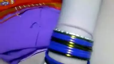 Desi Indian bhabhi fingering 