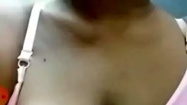 MILF aunty showing boobs out from saree and bra