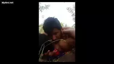 Desi lover outdoor risky sex