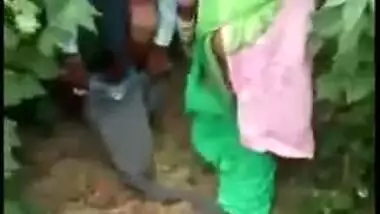 Village wife is caught fucking outdoor with lover, desi mms scandal sex