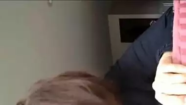 Desi nri aunty mast blowjob to lover and strips