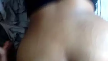 Indian-Pakistani ghetto hoodrat creaming for talk-time!