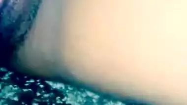 Desi girl fingering pussy