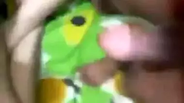 Desi GF give BJ to BF Leaked videos