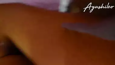 Sri lankan school girl fuck with her best friend යාලුව එක්ක රූම් ෆන්