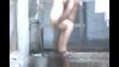 Bhabhi devar having an open shower sex