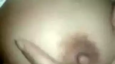 Busty mature bhabhi nude selfie MMS video