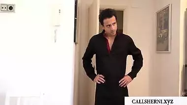 Jade Preesleyy In Kaam Wali Jawan Bhabhi Ne Wife Ke Saath Sex Karte Dekha