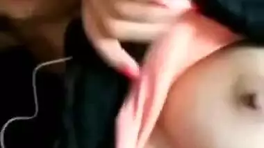 Indian super sexy bhabhi showing her boobs