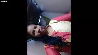 Hot looking bangla girl