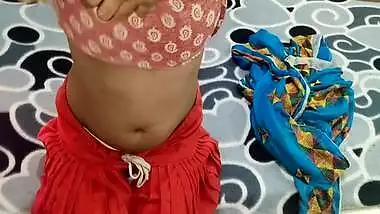 Young Boy - Desi Stepmom Giving Blowjob To Xxx In Hindi Audio Dirty Talk Saarabhabhi6