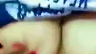 Red lips Indian girl nude boobs viral exposure