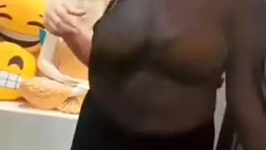 Sexy Model Hot Deep Cleavage