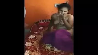 Cheating Mallu wife gets caught on with lover