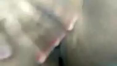 Indian boasts about her XXX slit performing an amateur solo sex show