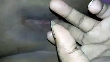 Sucking wet pussy of desi Indian wife