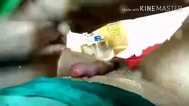 Hindi dirty talk karke bhabhi ne khade lund par susu ki