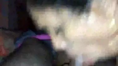 Delhi aunty sucking like lollipop