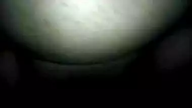Desi xxx blowjob mms video of young student.