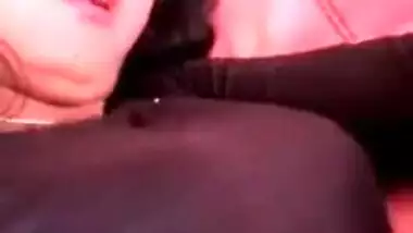 Bhabhi showing her boobs