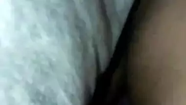 Cute girl spreading pussy viral Bengali sex video