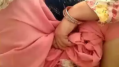 Naughty Punjabi Bhabhi peeing in an Indian closet video