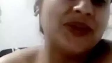 Sexy Bhabi EATING Cum On video Call