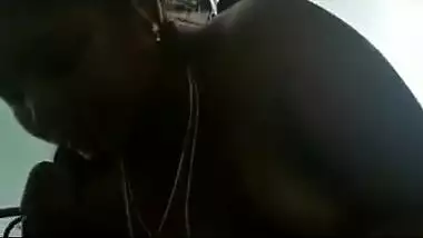 Beautiful aunty sex movie scene satisfying her bf with a good oral stimulation