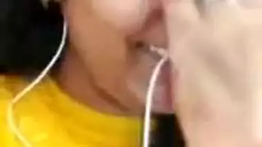 Desi Tamil Girlfriend stripping on Whatsaap for Boyfriend 