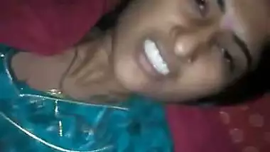 Fat pussy of lean village beauty getting explored